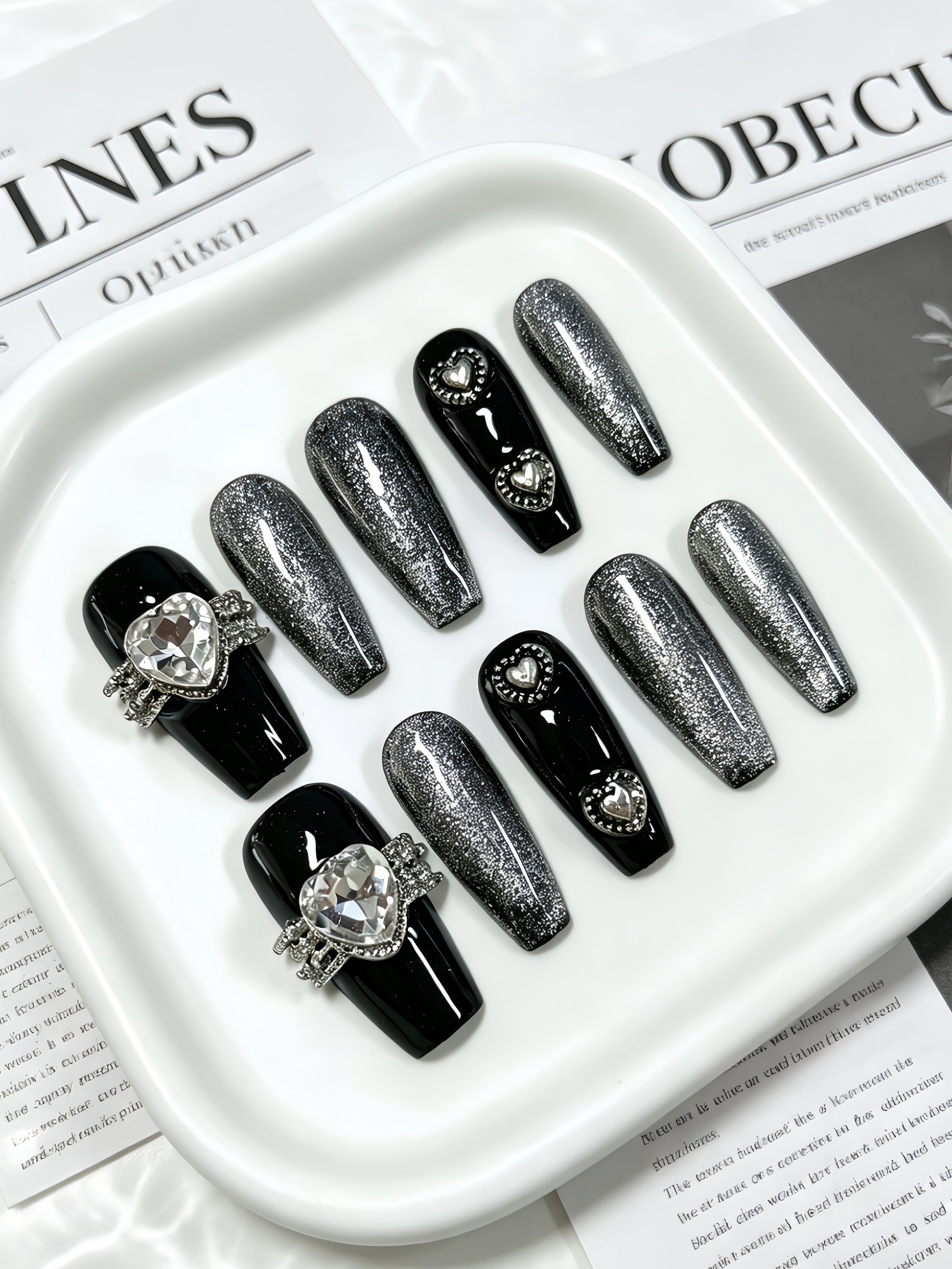 Korean Daily Lifestyle - 10 Medium-Sized Trapezoidal Press-On Nails, Black
